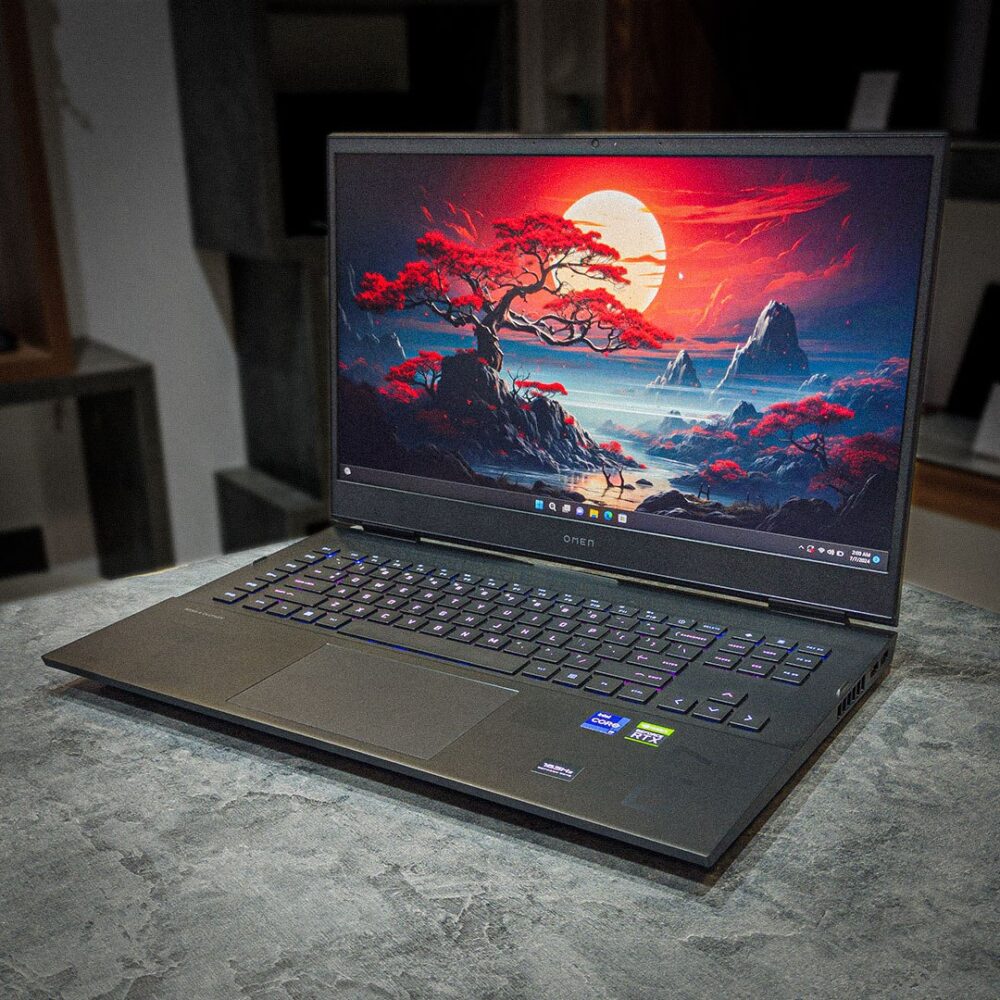 لپ تاپ گیمینگ و رندرینگ HP Omen 17 ck1 Core i9-12900HX 16Gb DDR5 512Gb SSD NVMe RTX 3080ti 16GB 17 inch QHD 165 Hz OpenBox